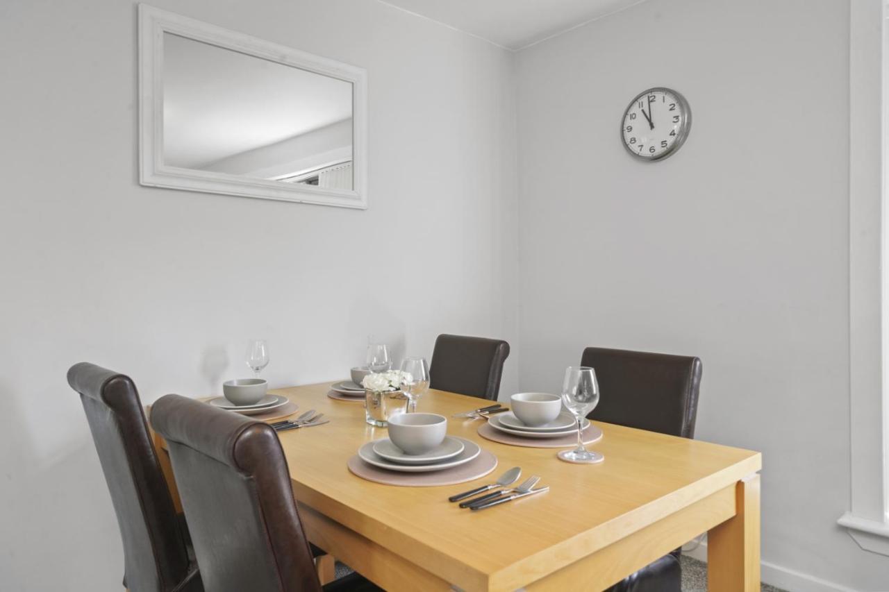 Bridgecity Hidden Gem Of Falkirk, Roughland House Apartment Carron  Exterior photo